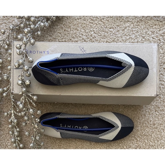 NWT Rothy’s Captoe Black Flats - Picture 1 of 9